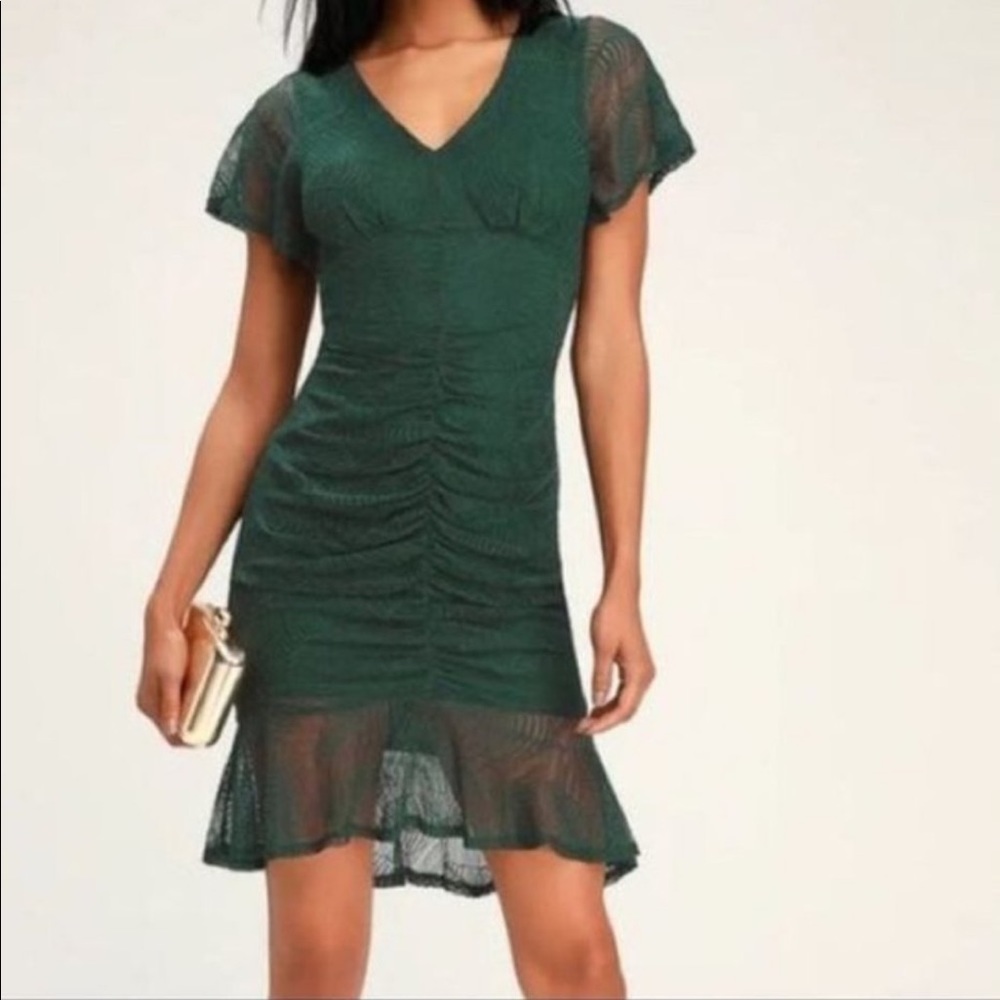 Green forest lace body ruched dress size s 💚